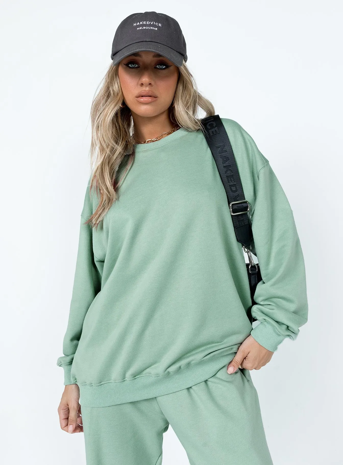 Club Basic Crewneck Sweatshirt Sage