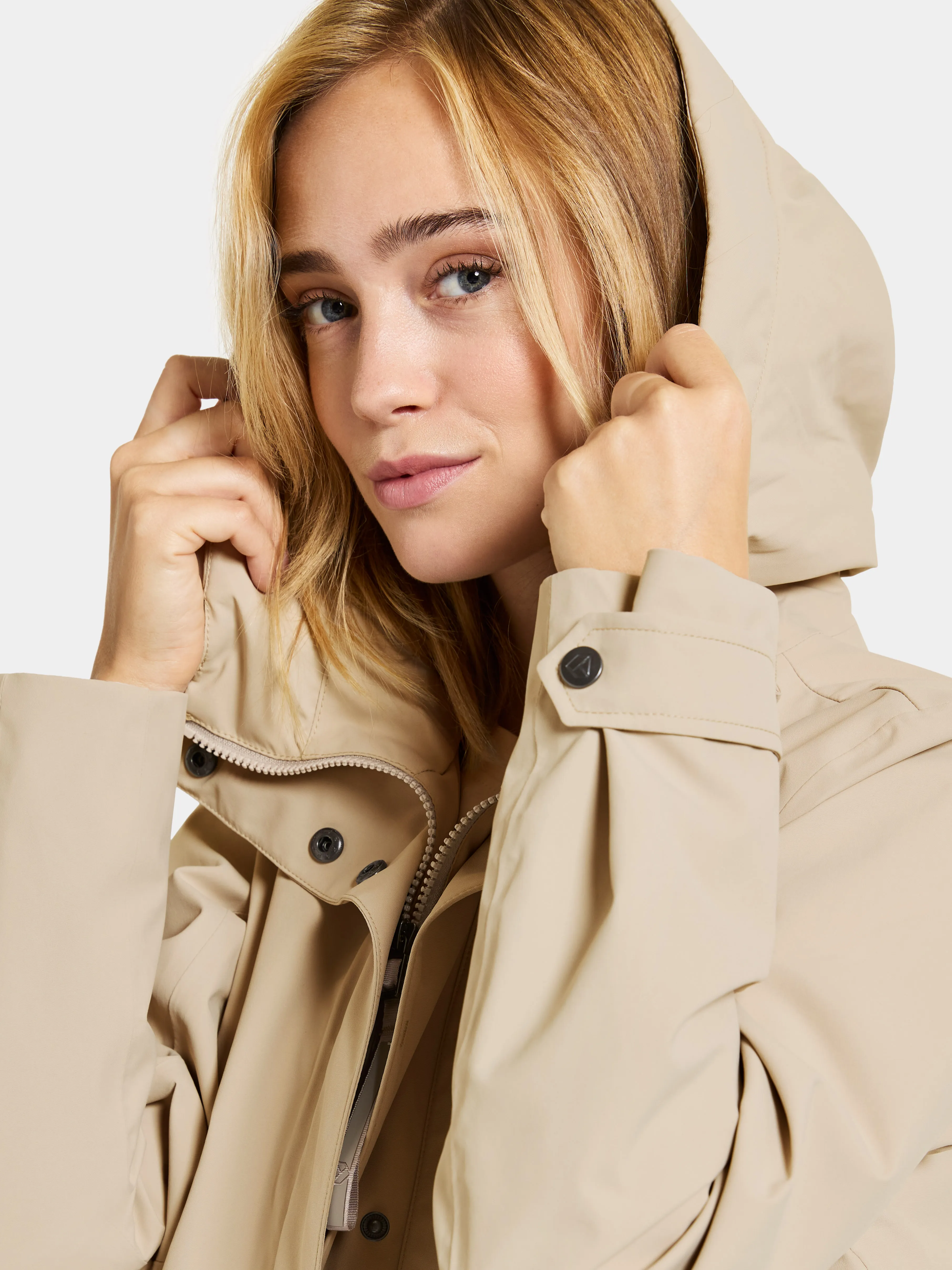 Didriksons Women&#x27;s Edith Parka Clay Beige | Buy Didriksons Women&#x27;s Edith Parka Clay Beige here | Outnorth