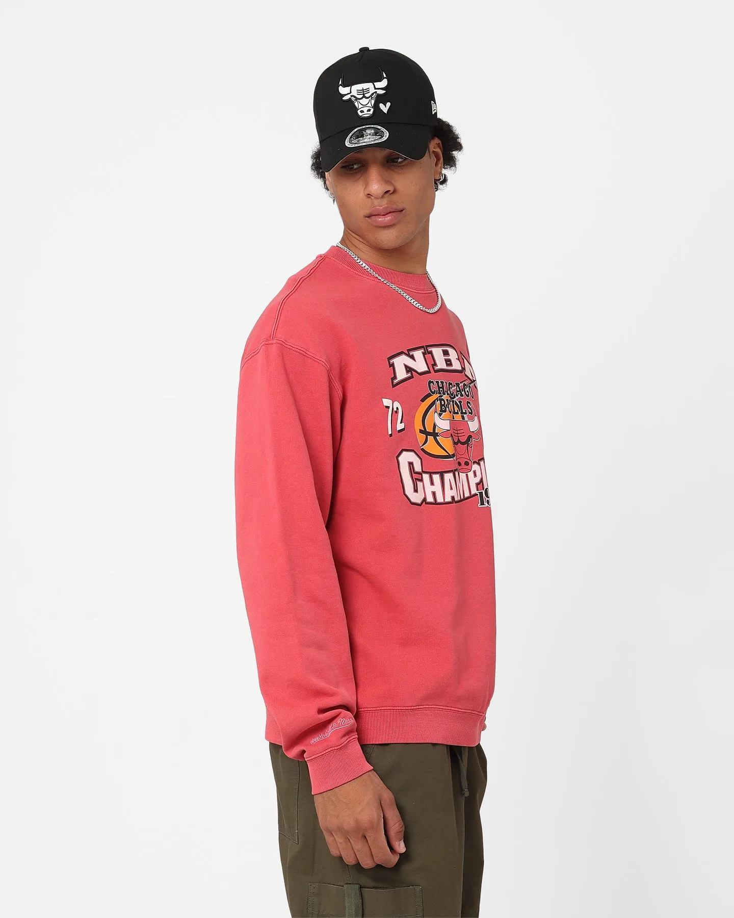 Mitchell & Ness Chicago Bulls 1996 Champions Crewneck Faded Red