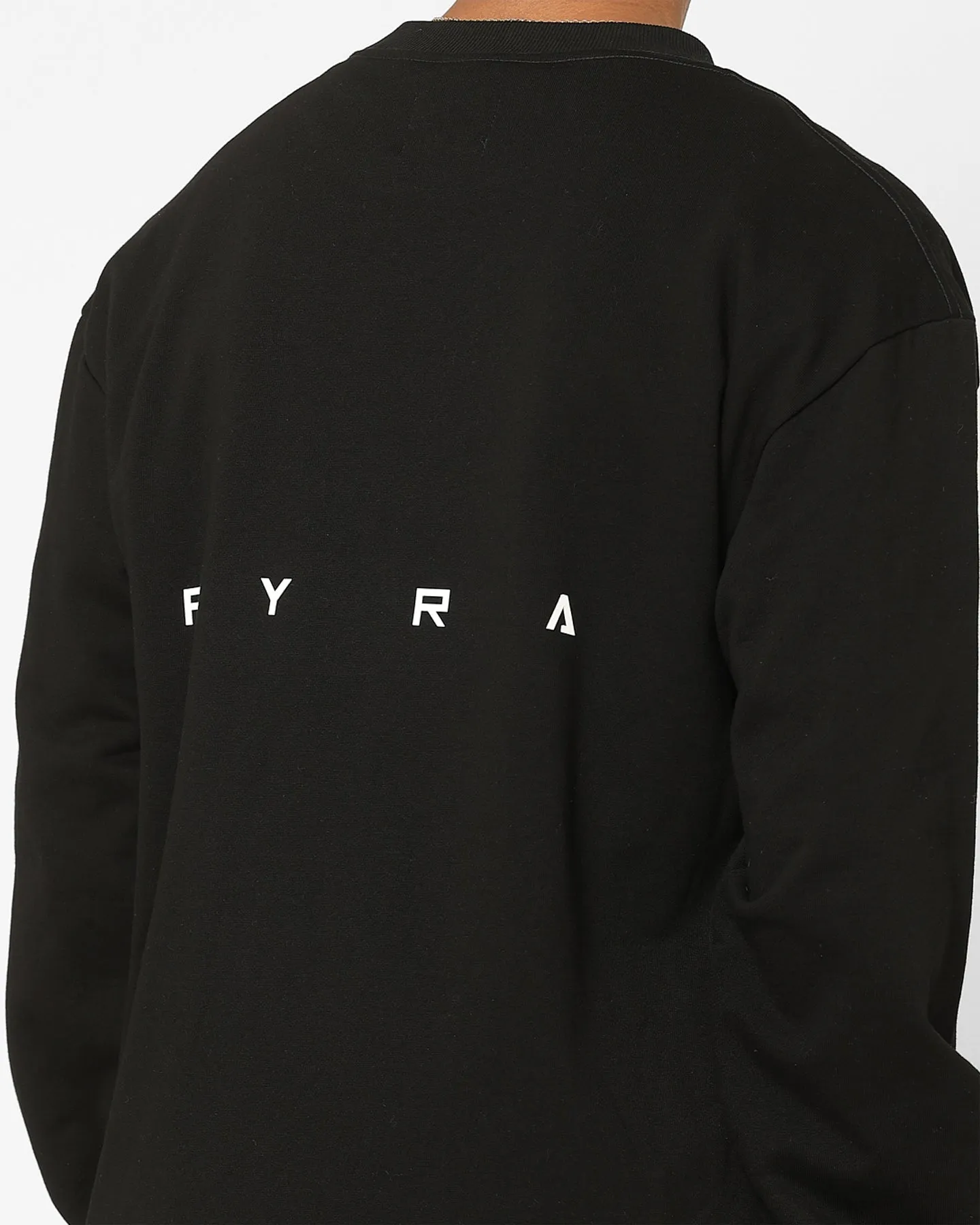 Pyra Spoor Crewneck Black/White