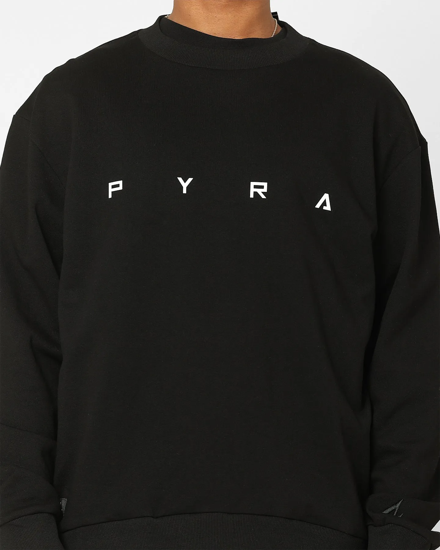 Pyra Spoor Crewneck Black/White