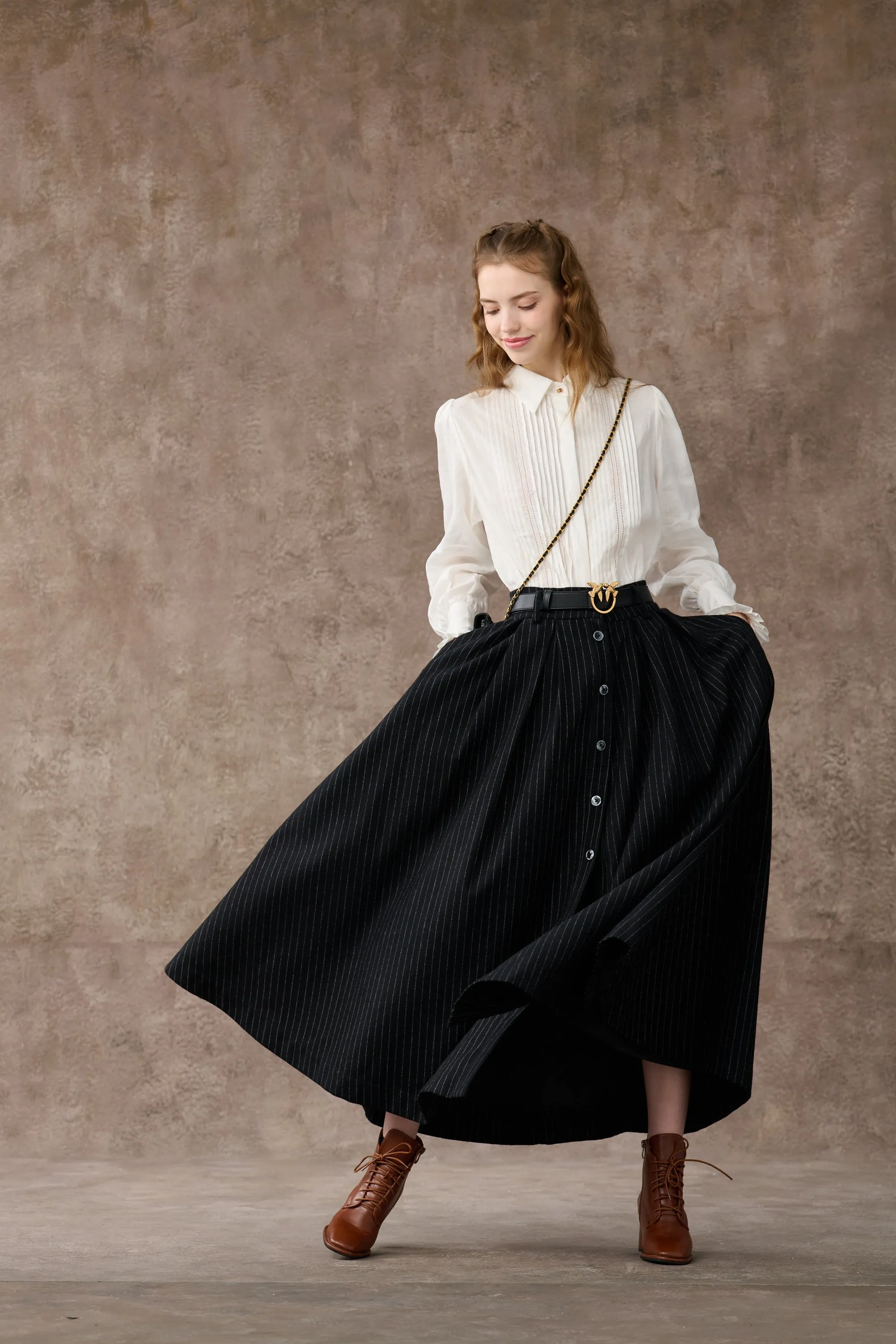 Santal 3 | Striped Wool Skirt in black