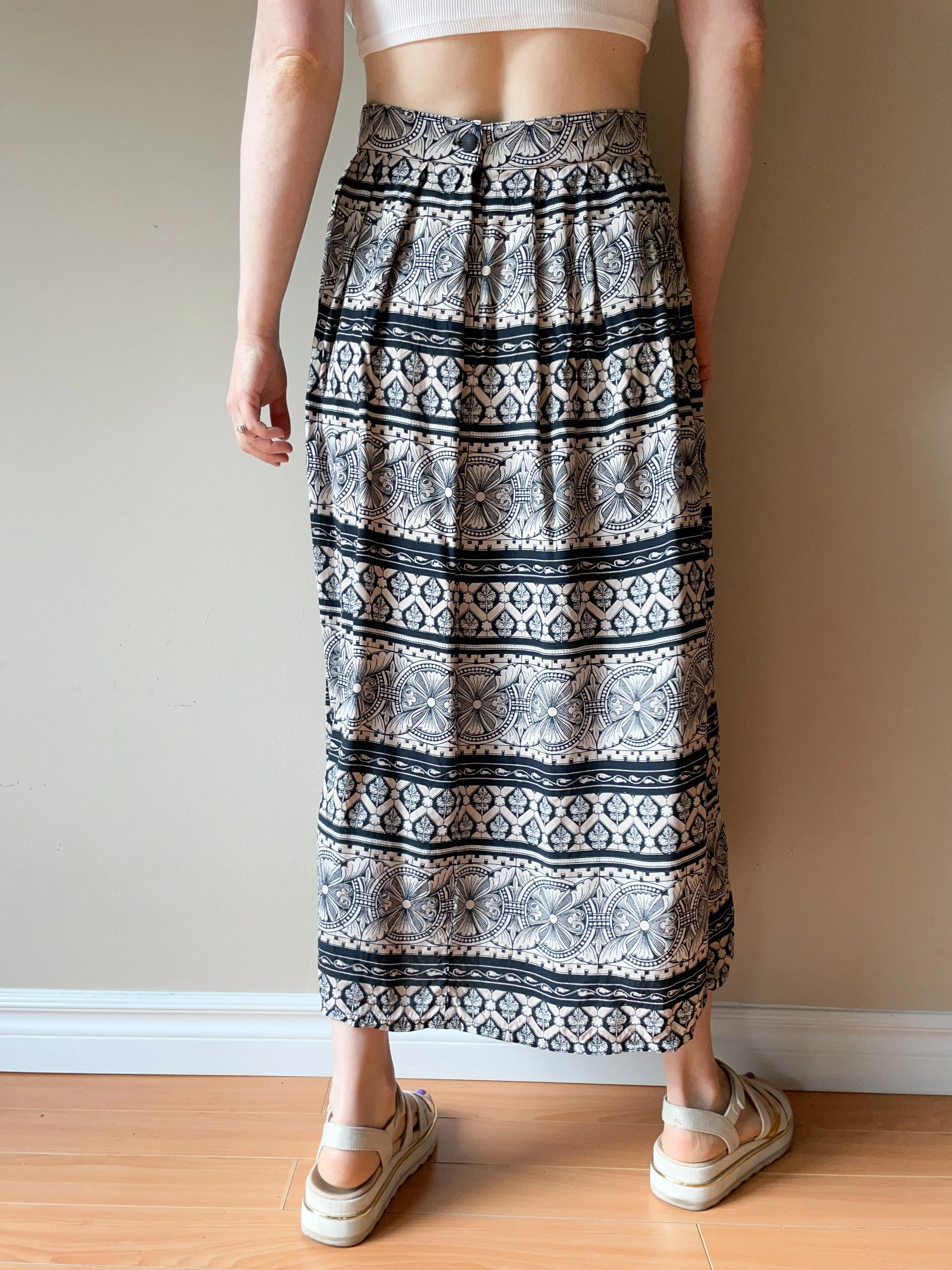 Town & Country Vintage Navy Print Fit Flare Midi Skirt - Medium