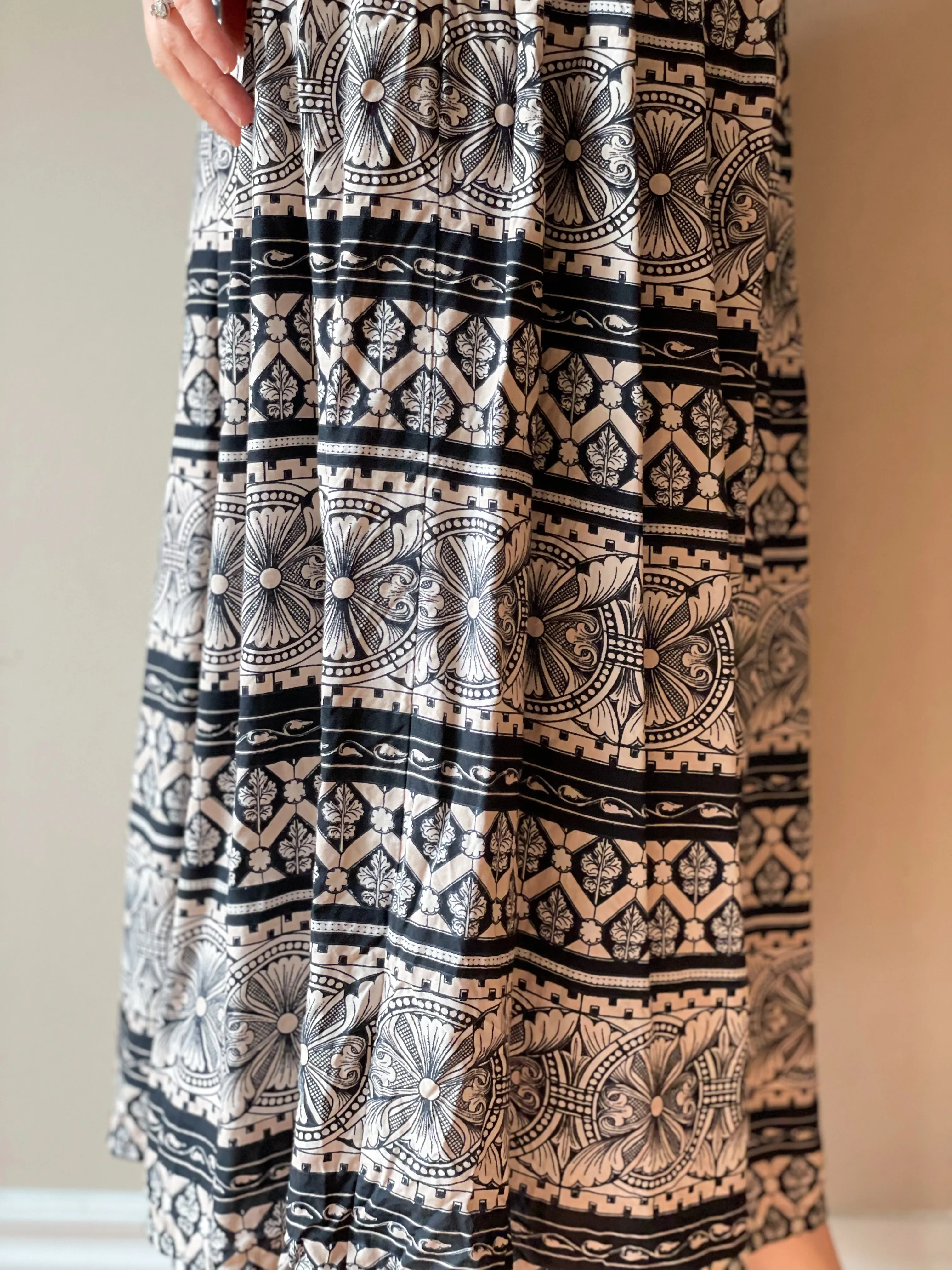 Town & Country Vintage Navy Print Fit Flare Midi Skirt - Medium